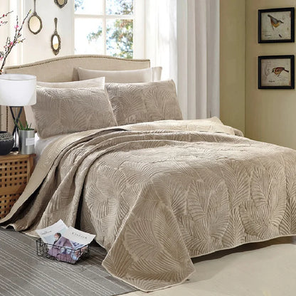 LuxeVel™ 3-Piece Embroidered Velvet Bedspread Set