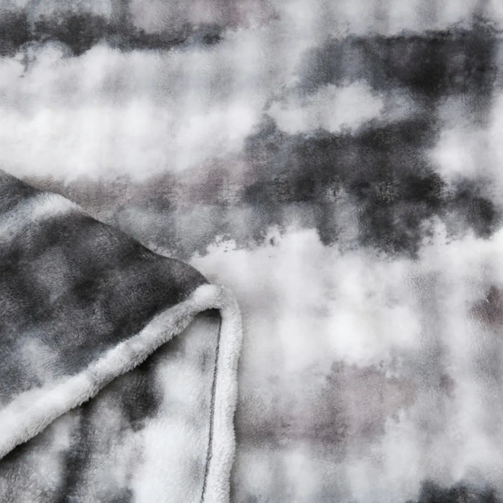OmbreLuxe Faux Fur Throw – Dreamcatcher Limited Edition
