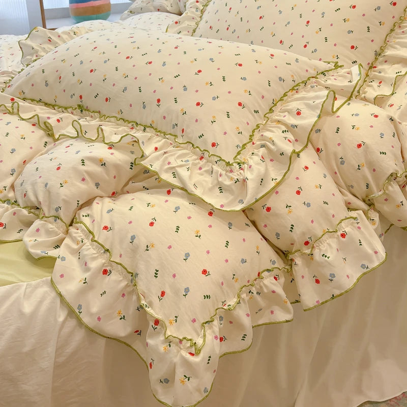 Rosabelle™ Princess Style Floral Ruffle Quilt Cover Set – 4 Pcs Microfiber Bedding