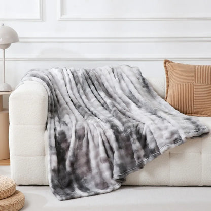 OmbreLuxe Faux Fur Throw – Dreamcatcher Limited Edition